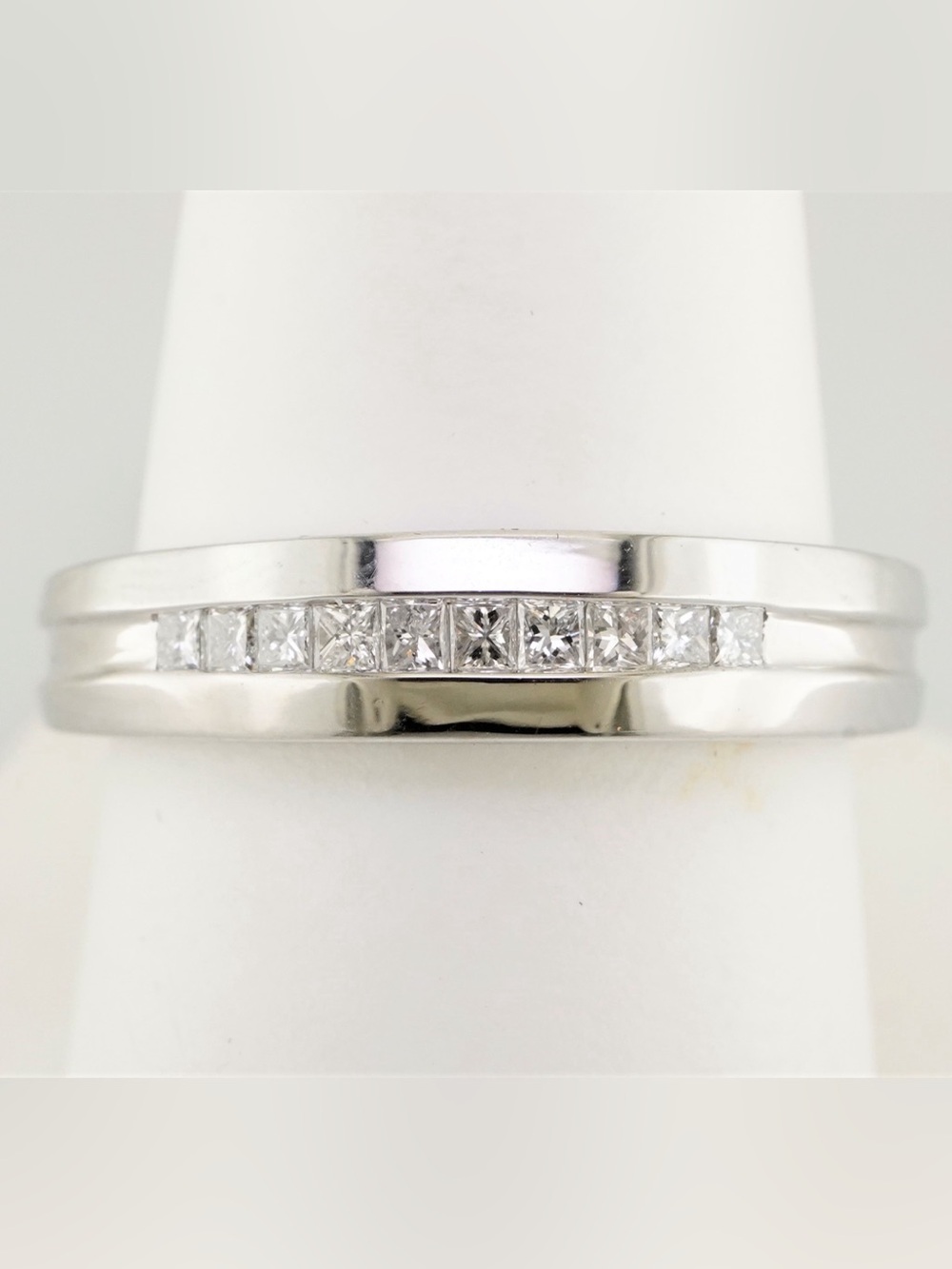 Solid 14k white gold natural diamond men’s wedding band